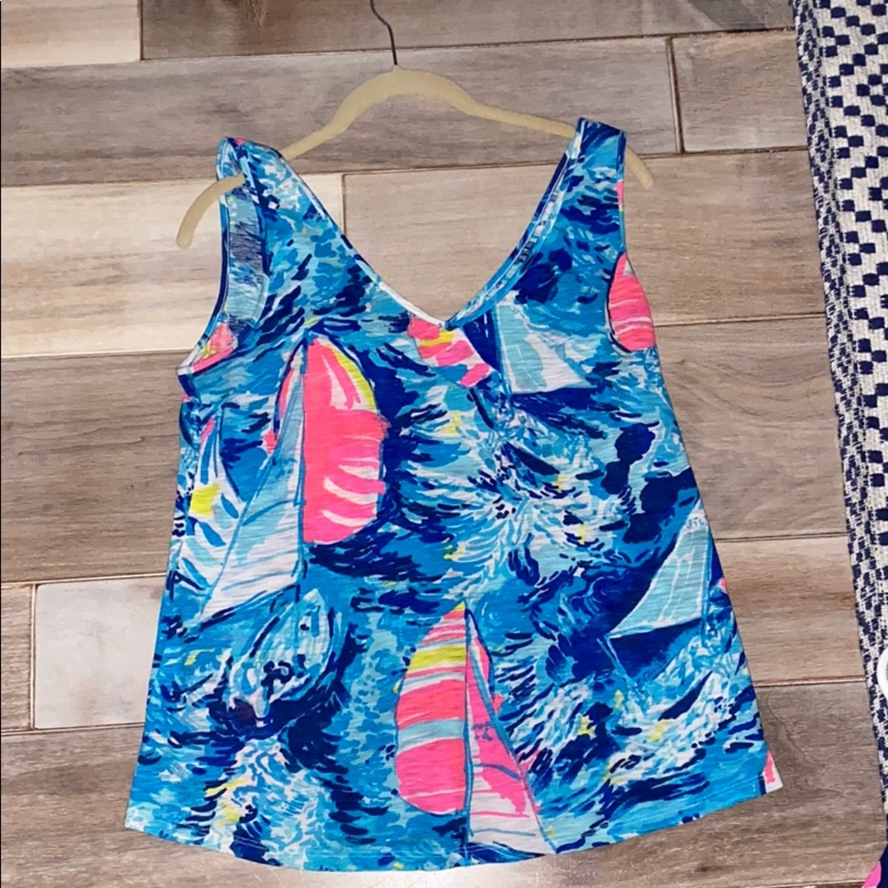 size small lily tank